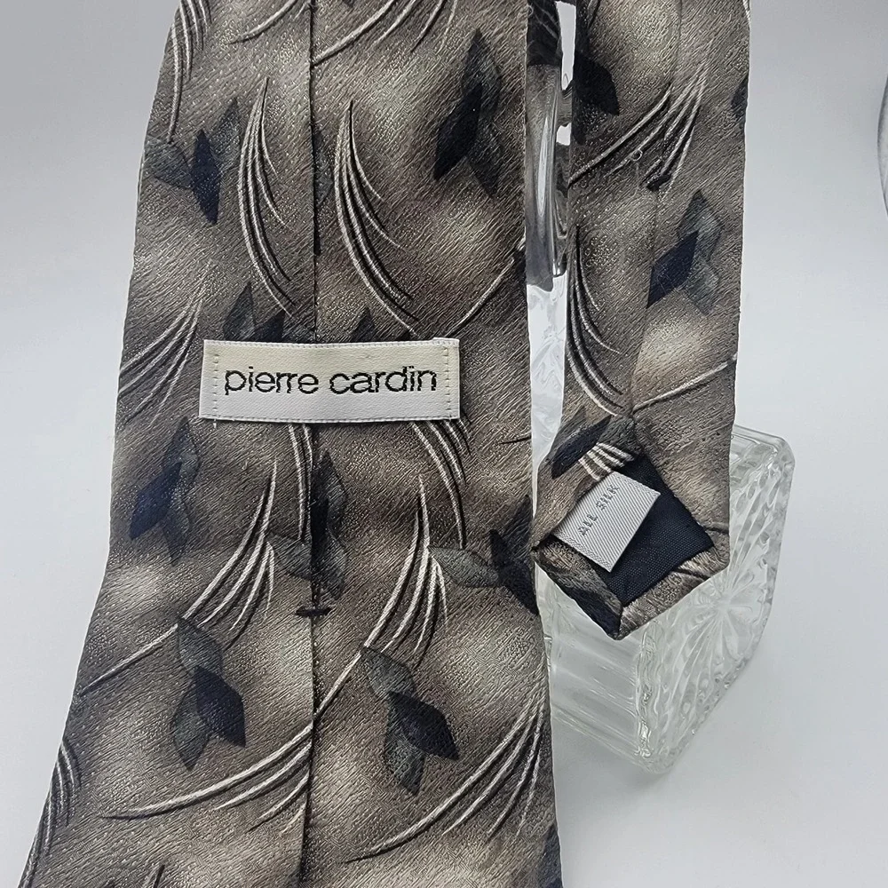 Pierre Cardin 100% Silk Gray/blue/Teal Tie‎